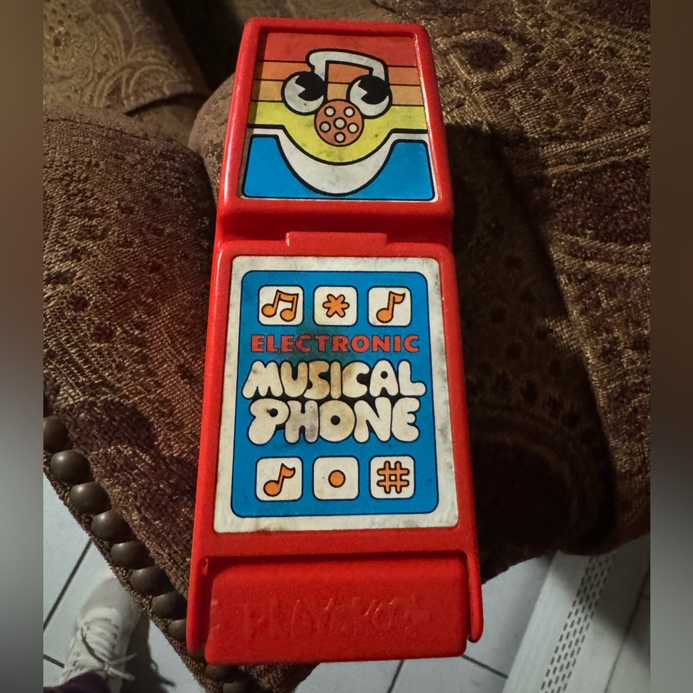 Vintage 1982 Playskool Electronic Musical Phone working toy